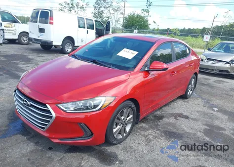 2018 Hyundai Elantra Value Edition z USA, uszkodzony, nr VIN 5NPD84LF0JH308405